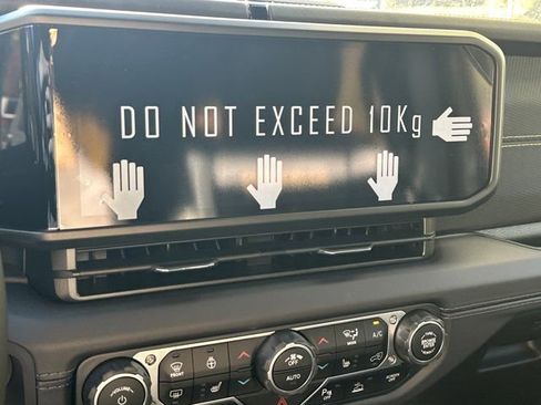 New 2025 Jeep Wrangler Unlimited Rubicon 392 image 25