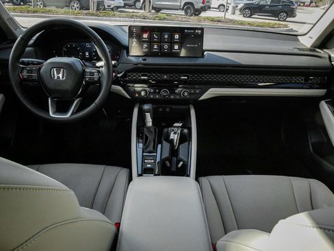 Certified 2024 Honda Accord Touring image 28