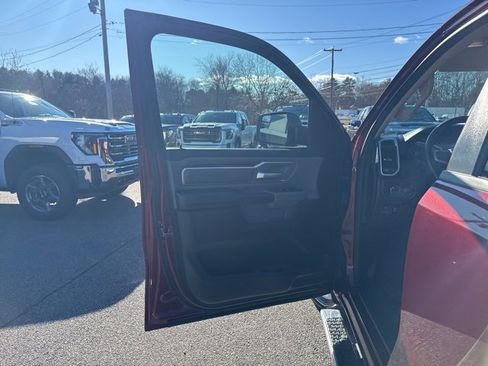 Used 2019 RAM 1500 Big Horn image 15