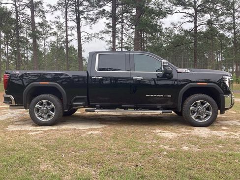 New 2026 GMC Sierra 2500 SLT w/ SLT Premium Package image 5