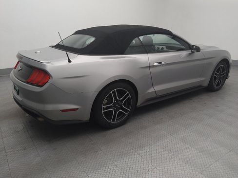 Used 2020 Ford Mustang Premium RWD image 10