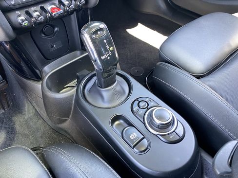 Used 2022 MINI Cooper S w/ Driver Assistance Package FWD image 24
