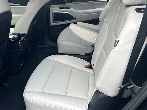 Certified 2024 Kia Telluride S w/ S Sunroof Package FWD image 17
