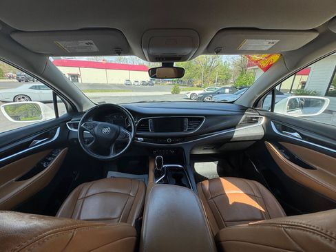 Used 2020 Buick Enclave Essence AWD/4WD image 19
