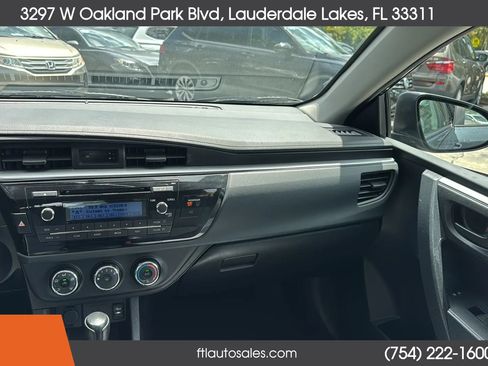Used 2015 Toyota Corolla L FWD image 45