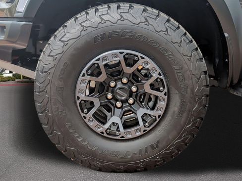 Used 2025 Ford F150 Raptor w/ Equipment Group 803A Raptor R AWD/4WD image 7