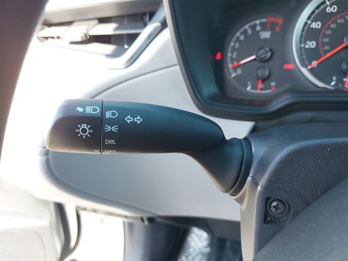 Used 2022 Toyota Corolla Cross L image 25