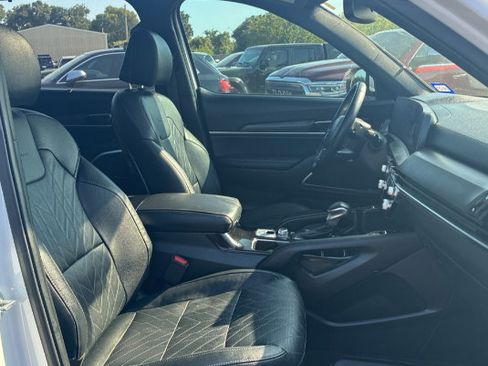 Used 2023 Kia Telluride SX X-Line AWD/4WD image 6