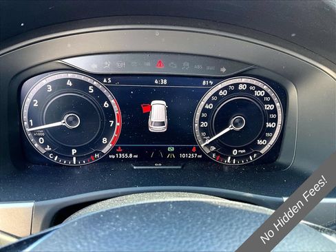 Used 2019 Volkswagen Atlas SEL R-Line AWD/4WD image 18