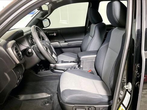 Used 2021 Toyota Tacoma TRD Sport image 20