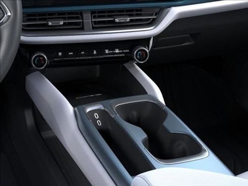 New 2026 Chevrolet Equinox EV LT w/ Convenience Package II image 23