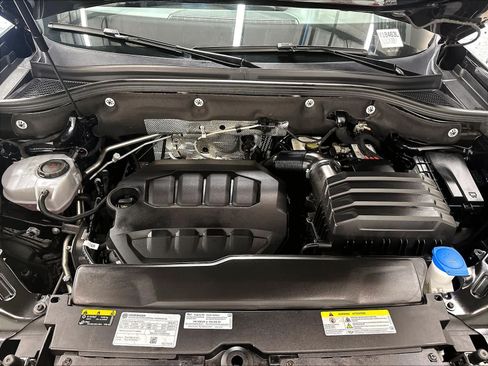 Certified 2026 Volkswagen Atlas Cross Sport SE w/ Panoramic Sunroof Package AWD/4WD image 33