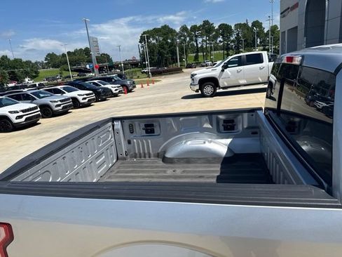 Used 2016 Ford F150 XLT w/ Equipment Group 302A Luxury RWD image 14
