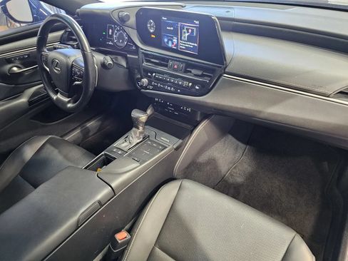 Used 2022 Lexus ES 300h w/ Premium Package FWD image 5