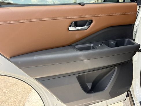 Used 2023 Nissan Pathfinder Platinum w/ Cargo Package FWD image 25