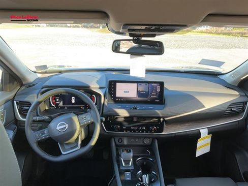 New 2026 Nissan Rogue Platinum AWD/4WD image 18