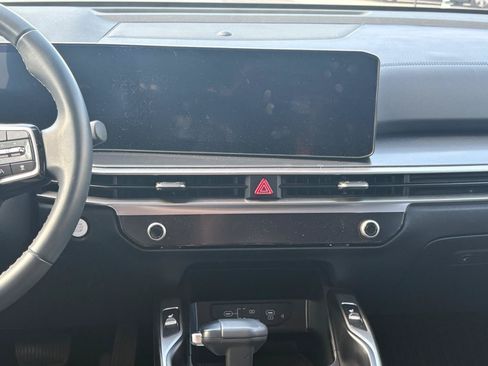 Used 2025 Kia Sorento S w/ Panoramic Sunroof Package FWD image 25