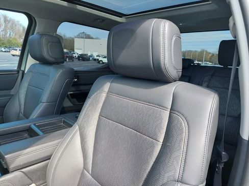 Used 2024 Toyota Tundra Limited image 24