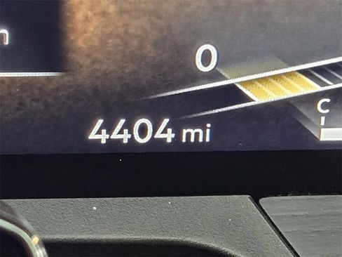 Used 2025 INFINITI QX80 Sensory image 26