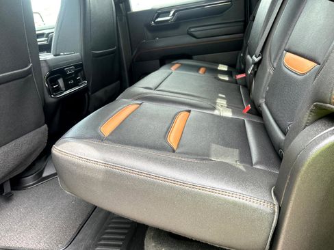 Used 2023 GMC Sierra 1500 AT4 w/ AT4 Premium Package image 17