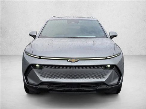 New 2026 Chevrolet Equinox EV LT image 6