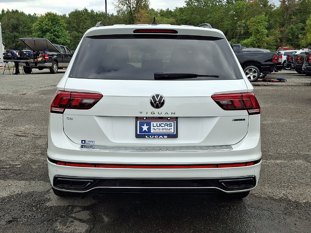 Used 2023 Volkswagen Tiguan SE R-Line AWD/4WD image 10