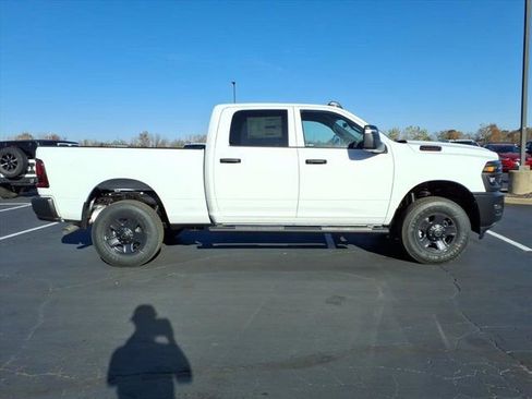 New 2026 RAM 2500 Tradesman AWD/4WD image 16