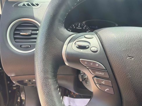 Used 2020 Nissan Pathfinder Platinum AWD/4WD image 31