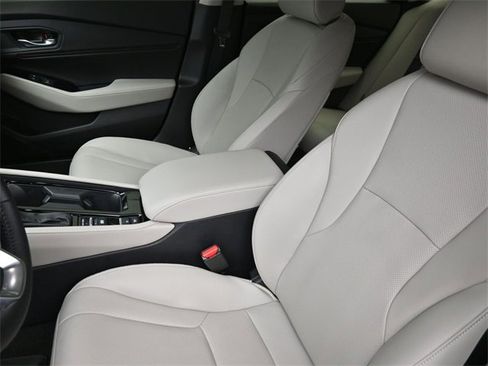 Used 2025 Honda Accord Touring image 18
