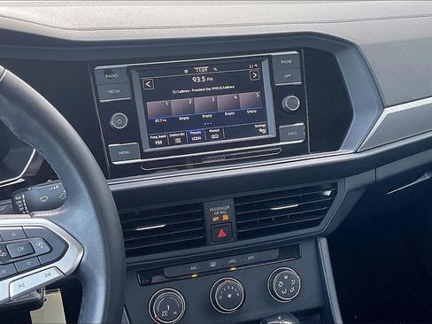 Used 2024 Volkswagen Jetta S image 6