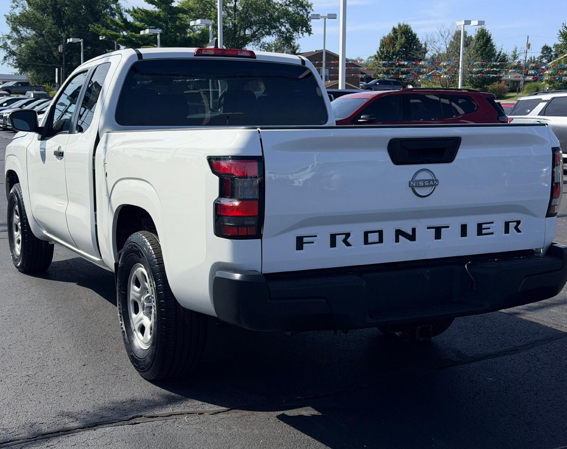 Used 2024 Nissan Frontier S w/ S Utility Package RWD image 7