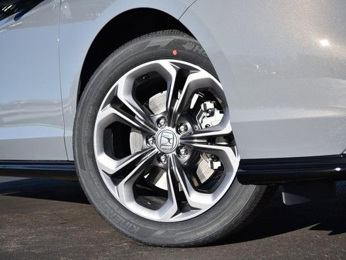 New 2025 Honda Accord EX-L image 3