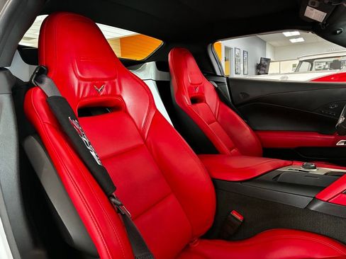Certified 2016 Chevrolet Corvette Z06 w/ 3LZ Preferred Equipment Group RWD image 26
