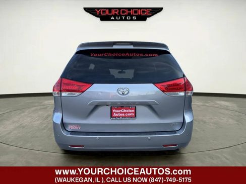 Used 2013 Toyota Sienna XLE FWD image 4