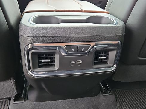 Used 2024 GMC Sierra 1500 Denali Ultimate AWD/4WD image 15