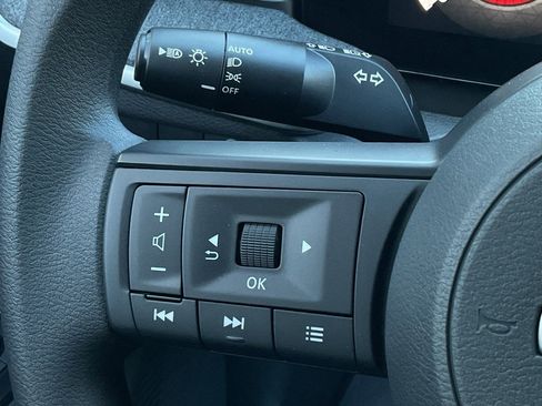 New 2026 Nissan Kicks S image 22