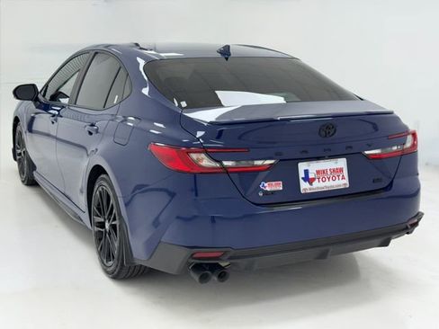 Used 2025 Toyota Camry SE w/ Convenience Package image 38