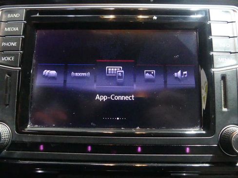 Used 2016 Volkswagen Jetta Sport image 37