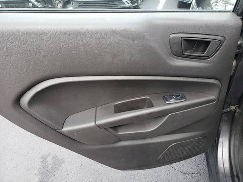 Used 2019 Ford Fiesta SE FWD image 13