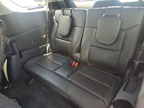Used 2022 Ford Explorer XLT w/ Equipment Group 202A AWD/4WD image 29