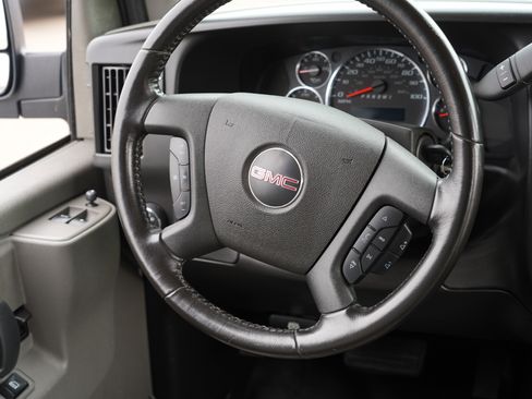 Used 2023 GMC Savana 2500 w/ Driver Convenience Package image 20