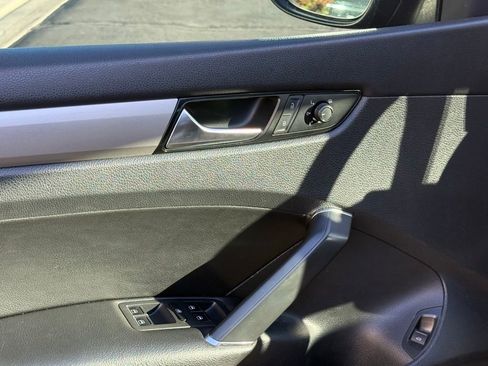 Used 2020 Volkswagen Passat 2.0T SE image 9