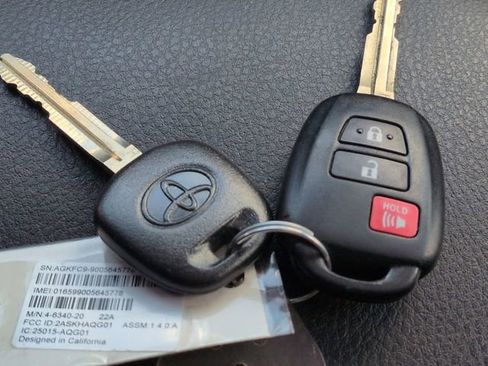 Used 2021 Toyota Tacoma TRD Off-Road w/ TRD Premium Off Road Package image 37