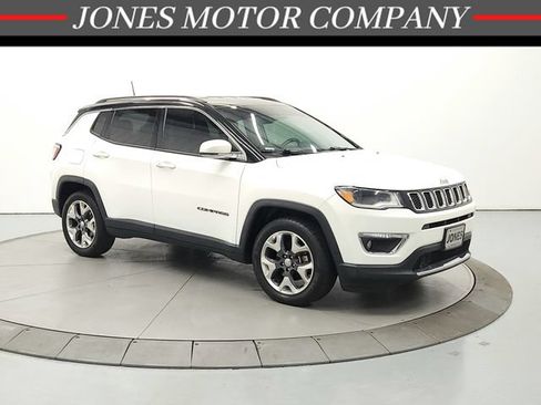 Used 2018 Jeep Compass Limited w/ Navigation Group FWD image 1