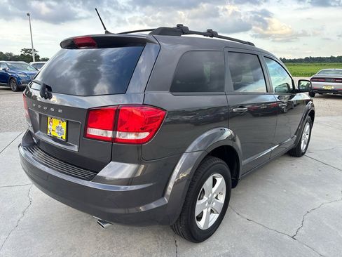 Used 2016 Dodge Journey SE w/ Popular Equipment Group AWD/4WD image 4