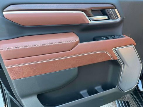 New 2026 GMC Sierra 2500 Denali Ultimate image 18