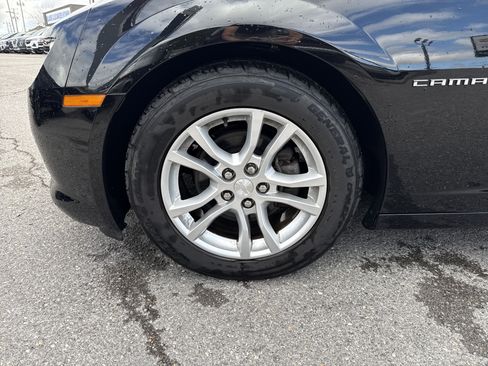 Used 2015 Chevrolet Camaro LT image 11