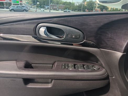 Used 2017 Buick Enclave Leather FWD image 30