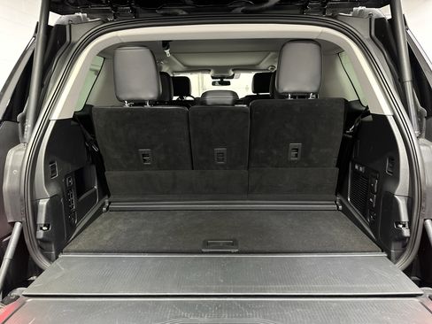 Used 2025 Ford Expedition Platinum AWD/4WD image 15
