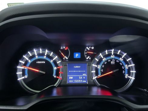 Used 2016 Toyota 4Runner SR5 image 19